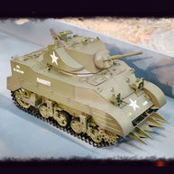 1/16 米軍M5A1スチュアート軽戦車 RC 2.4G 影仕上げ 排気スモーク 2段階速度 バッテリー2本付き