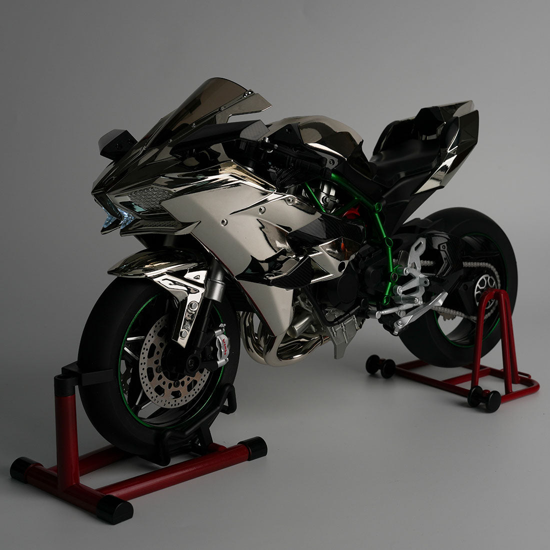 1/6 H2Rトラックエディション合金バイク模型｜航空アルミCNC切削 ダブル排気煙 チェーン&クラッチ機械可動 点火・サウンド・ライト 隠し収納設計