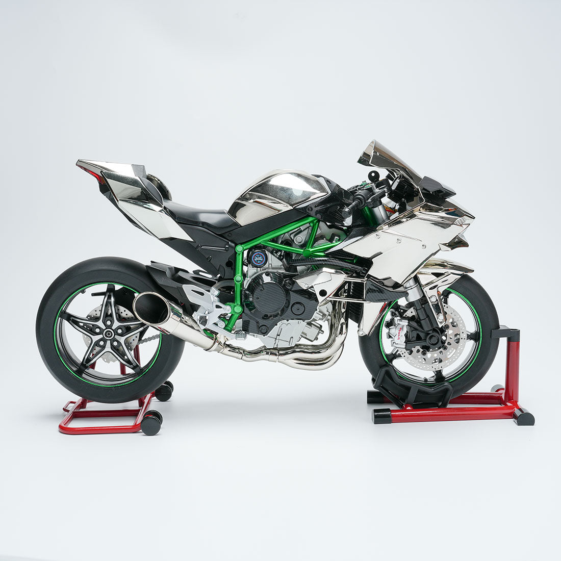 1/6 H2Rトラックエディション合金バイク模型｜航空アルミCNC切削 ダブル排気煙 チェーン&クラッチ機械可動 点火・サウンド・ライト 隠し収納設計|RTRHOBBYJP