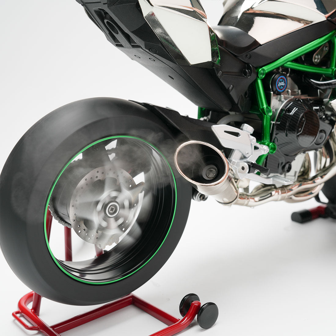 1/6 H2Rトラックエディション合金バイク模型｜航空アルミCNC切削 ダブル排気煙 チェーン&クラッチ機械可動 点火・サウンド・ライト 隠し収納設計|RTRHOBBYJP