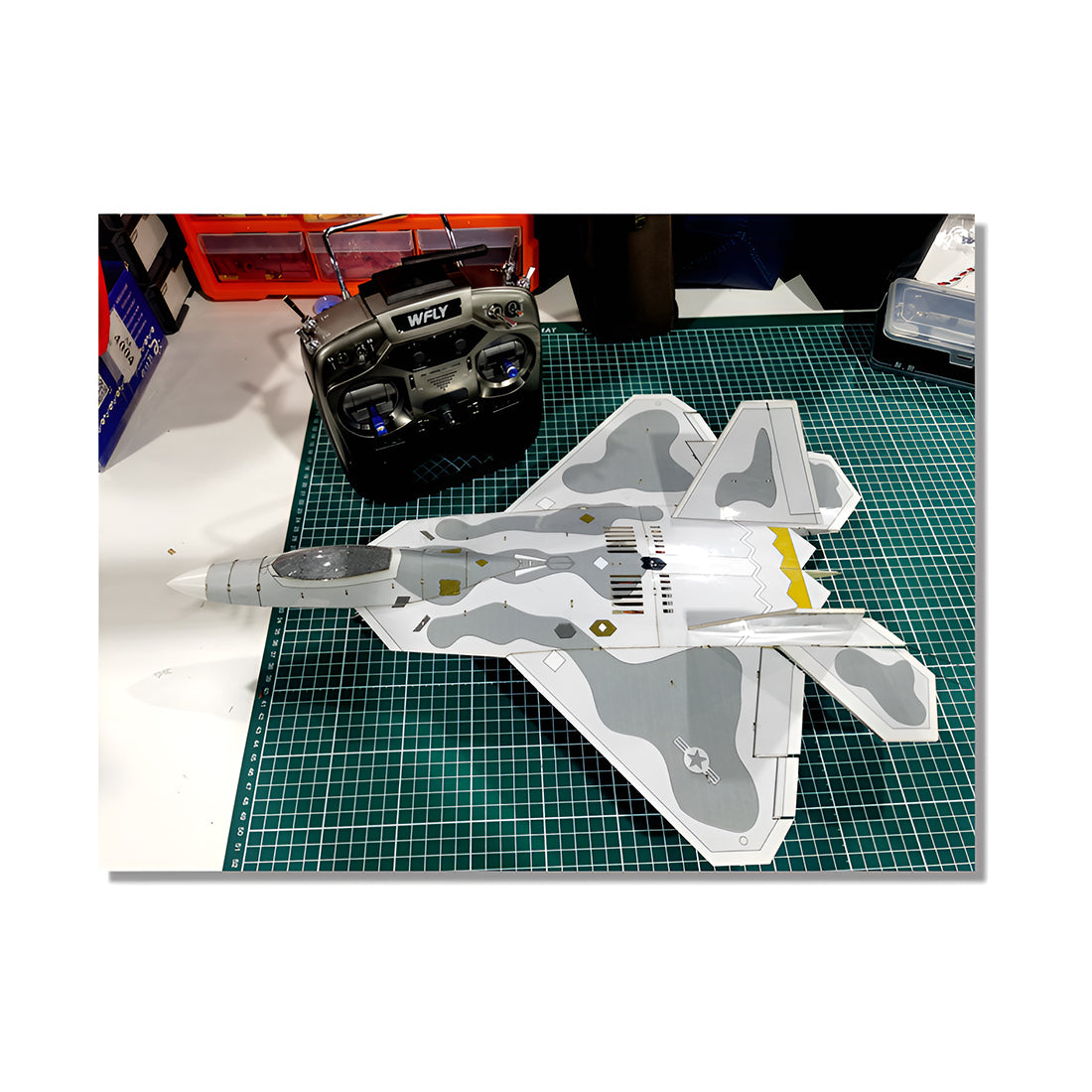 388mm翼幅 F-22 DIY固定翼機キット デュアル30mmダクテッドファン PNPグレー
