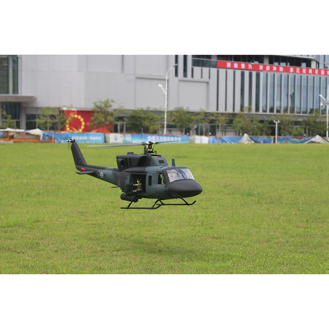 FLISHRC FL500 UH-1N 500クラス RCヘリコプター 2.4G 6CH FLISHRC L7 GPS4方式測位 リアルコックピット RTF版