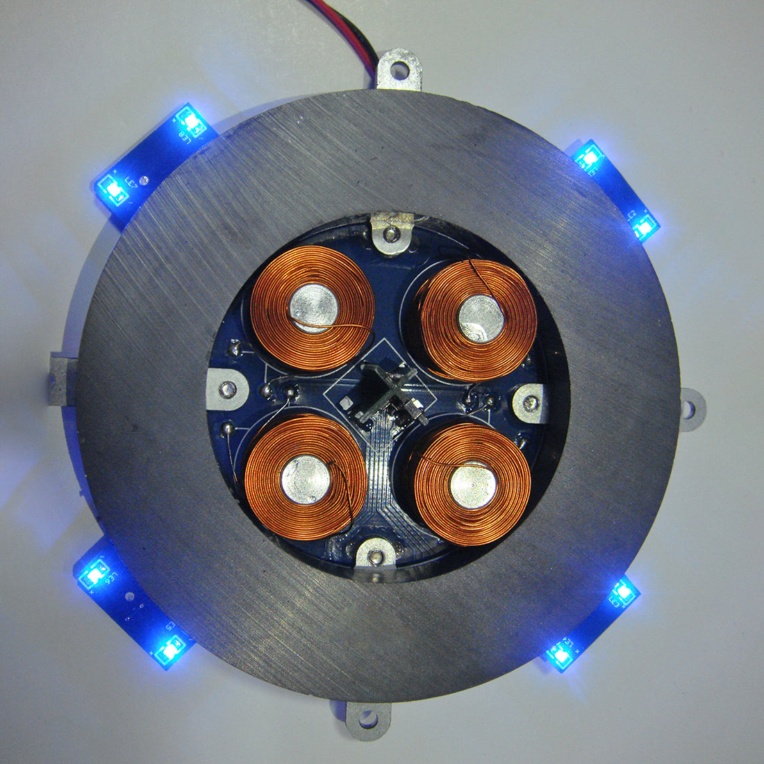 DIY磁気浮遊モジュール 科学実験キット LED発光付き マグネティックサスペンション 知育玩具 デスクテック装飾 耐荷重500g