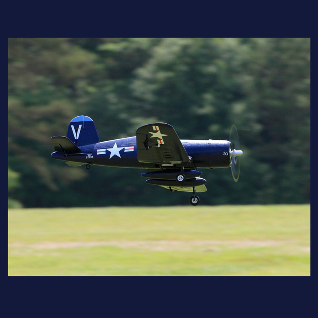F4U 2.4G 4CH RC飛行機 800mm翼幅 EPP固定翼 第二次世界大戦スケールモデル RTF