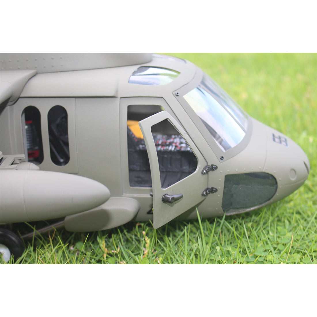 FL500 UH-60 500-Class 2.4G 6チャンネルスケール RCヘリコプターモデル（FLISHRC L7飛行コントローラー・4方式測位GPS・リアルコックピット対応｜RTFバージョン）