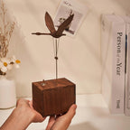 飛翔白鳥 木製オルゴール ダイナミックオートマトン完成品 2 カラー展開 羽根が動く癒し系卓上置物