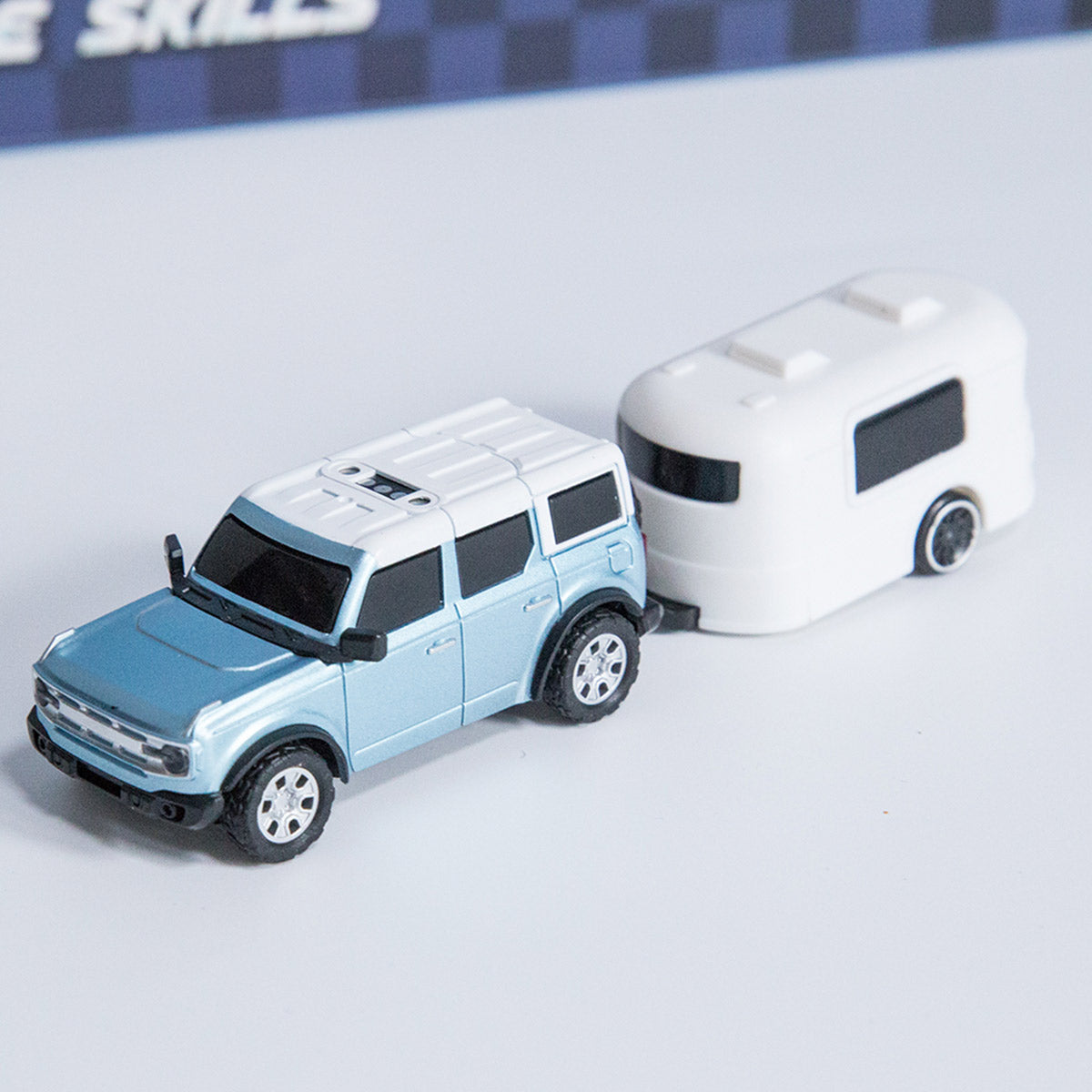 WL 1/64 FPVミニRCカー APP自動ペアリング WIFI制御 収納ケース・トレーラー付き RTRバージョン
